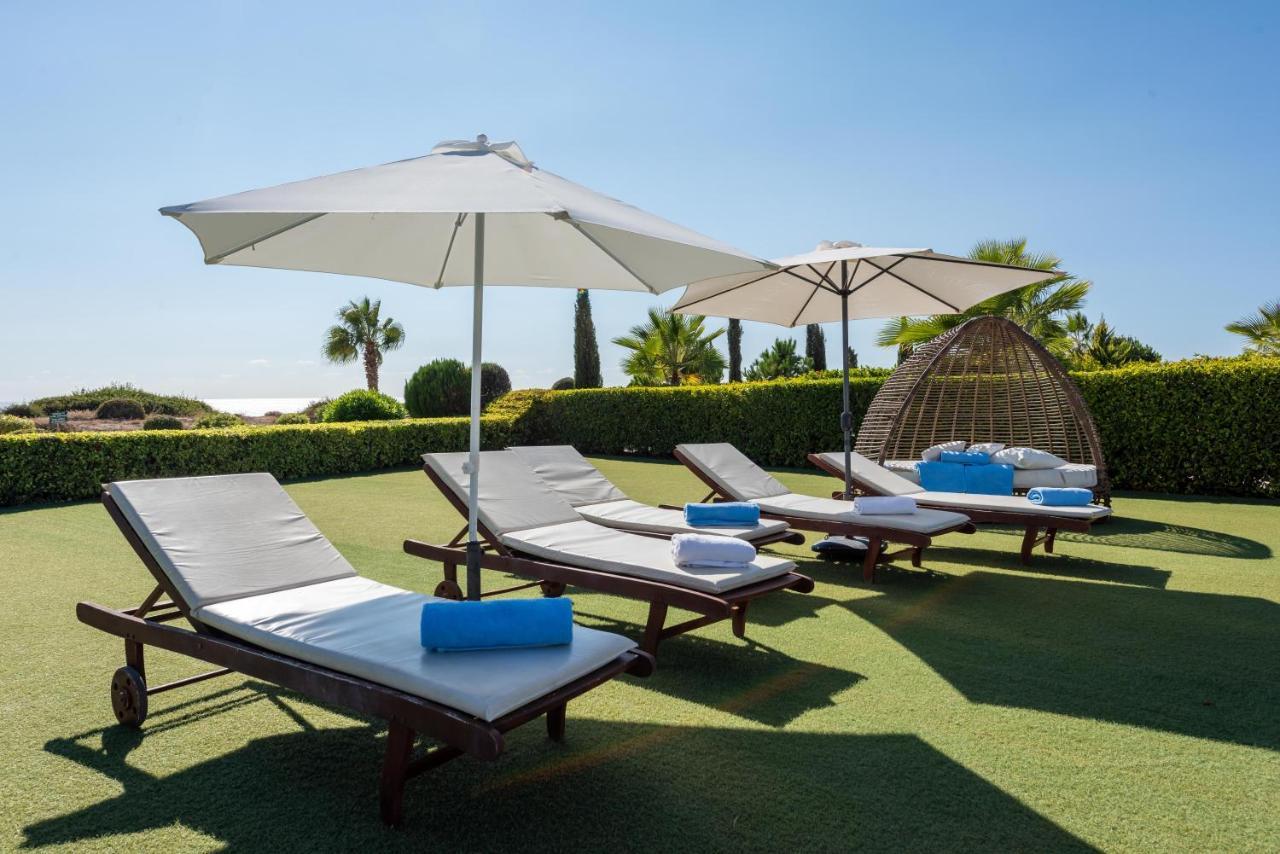 Villa Savoya Sunrise By Ezoria Villas Coral Bay Exteriör bild