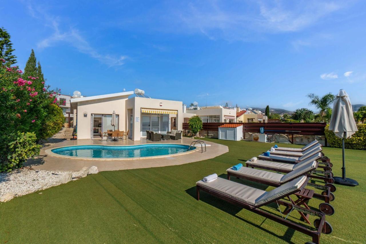 Villa Savoya Sunrise By Ezoria Villas Coral Bay Exteriör bild